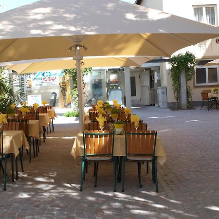 Hotel Gasthof Baeren Вайнгартен Екстериор снимка