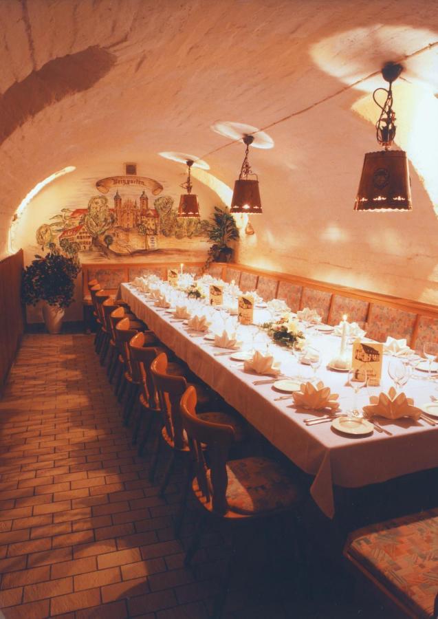 Hotel Gasthof Baeren Вайнгартен Екстериор снимка
