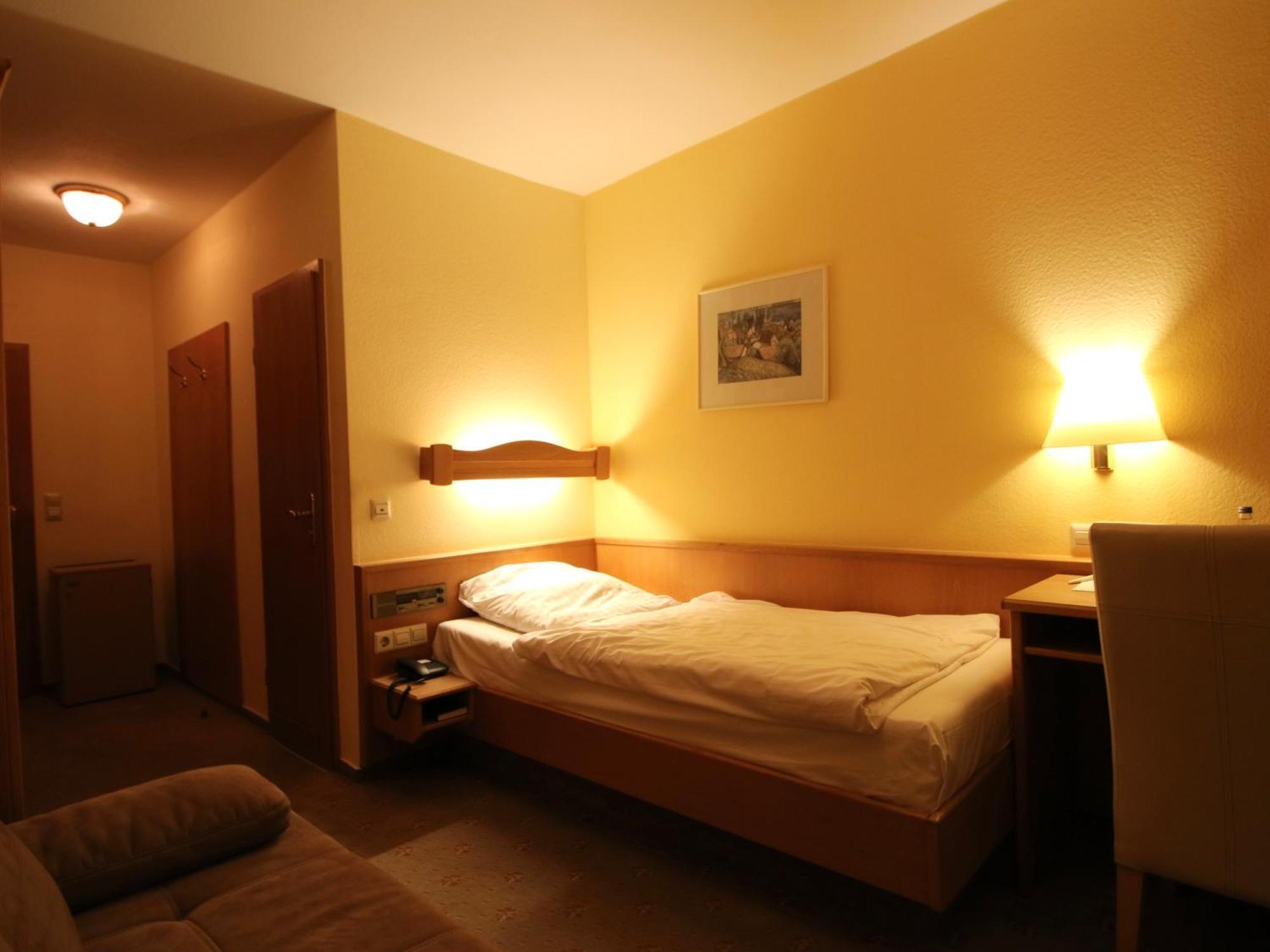 Hotel Gasthof Baeren Вайнгартен Екстериор снимка