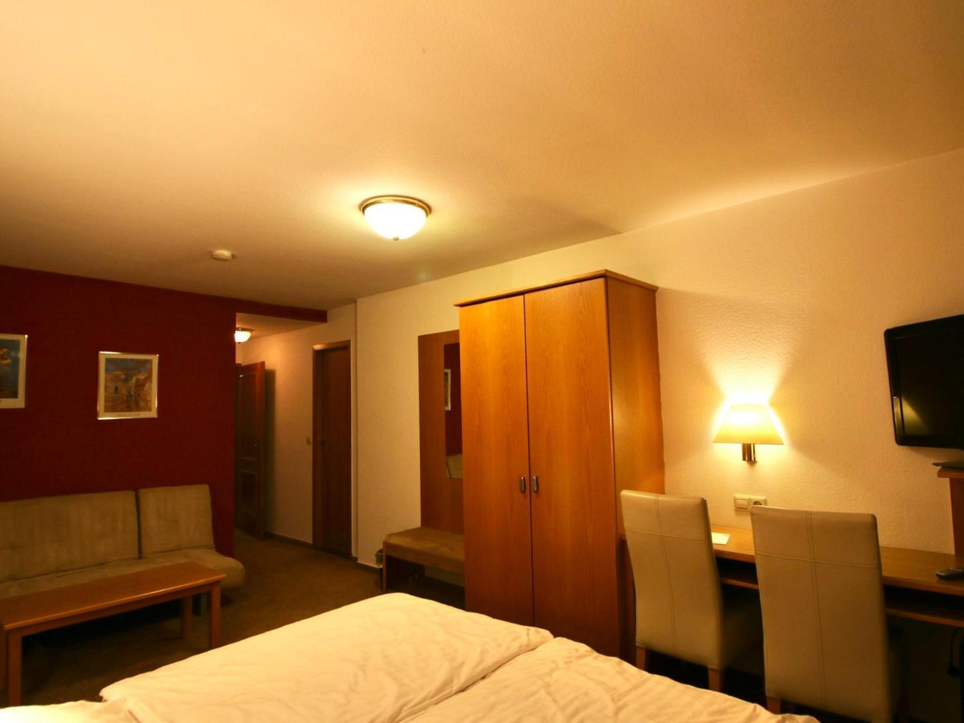 Hotel Gasthof Baeren Вайнгартен Екстериор снимка