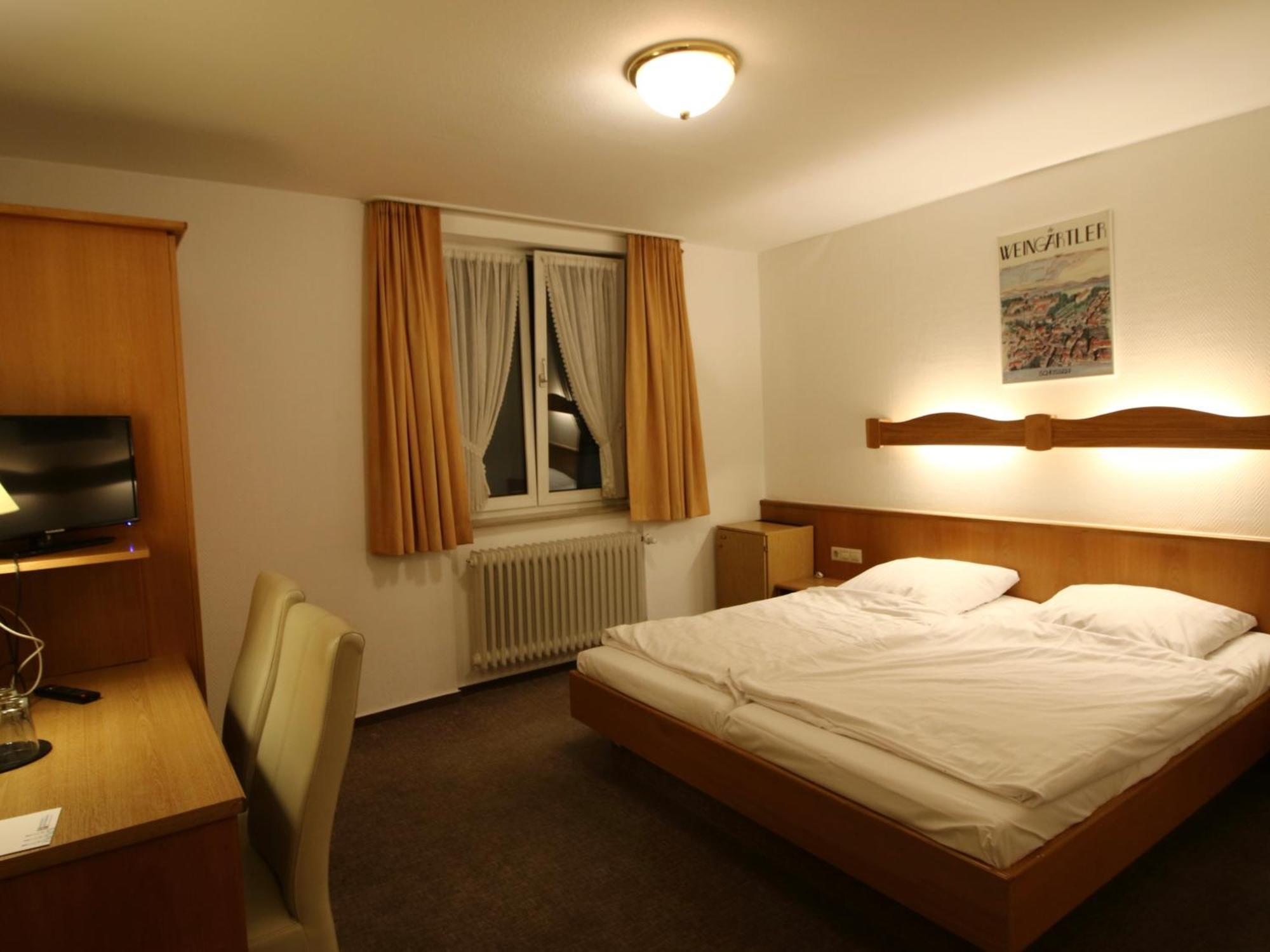 Hotel Gasthof Baeren Вайнгартен Екстериор снимка