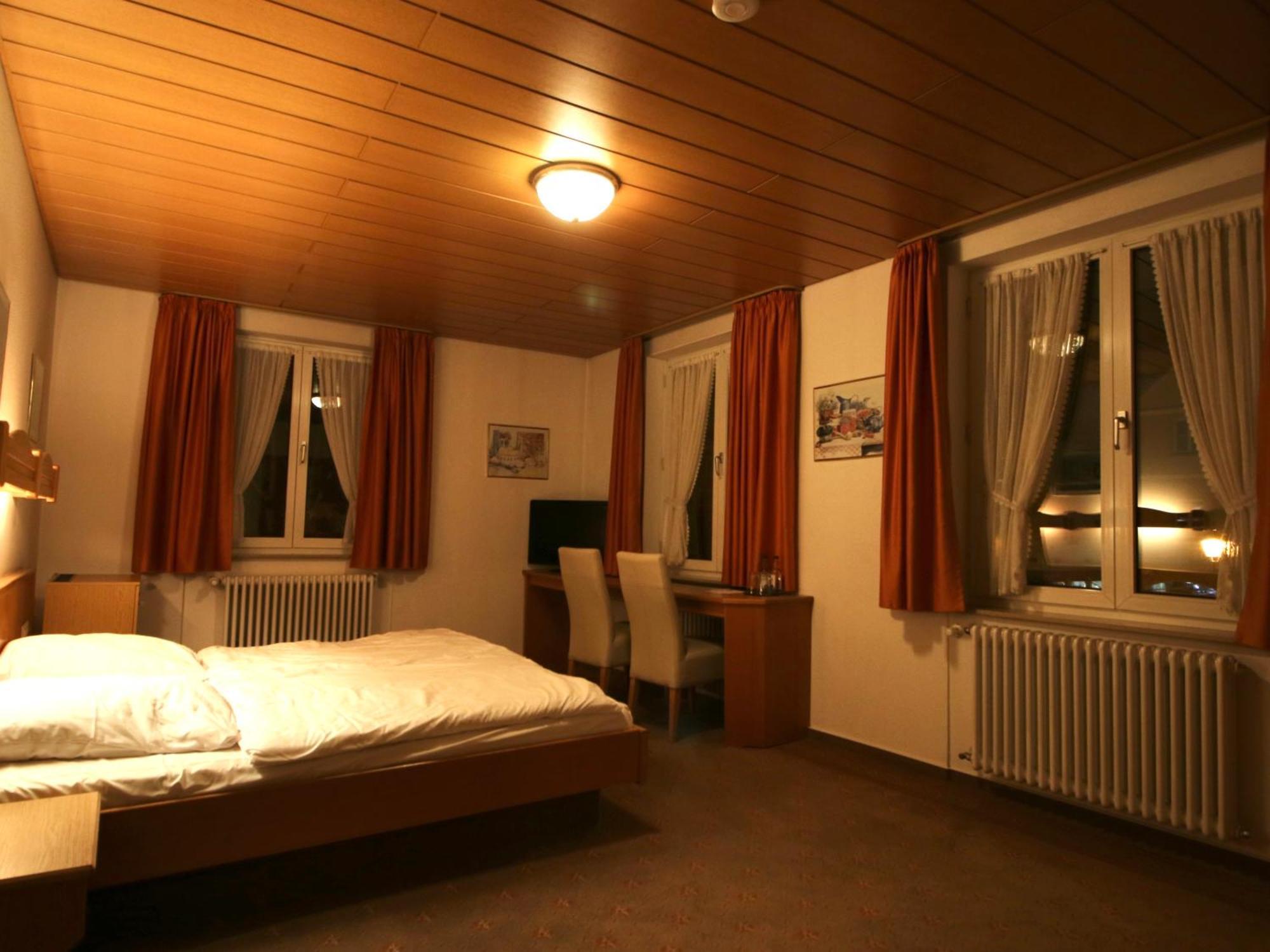 Hotel Gasthof Baeren Вайнгартен Екстериор снимка