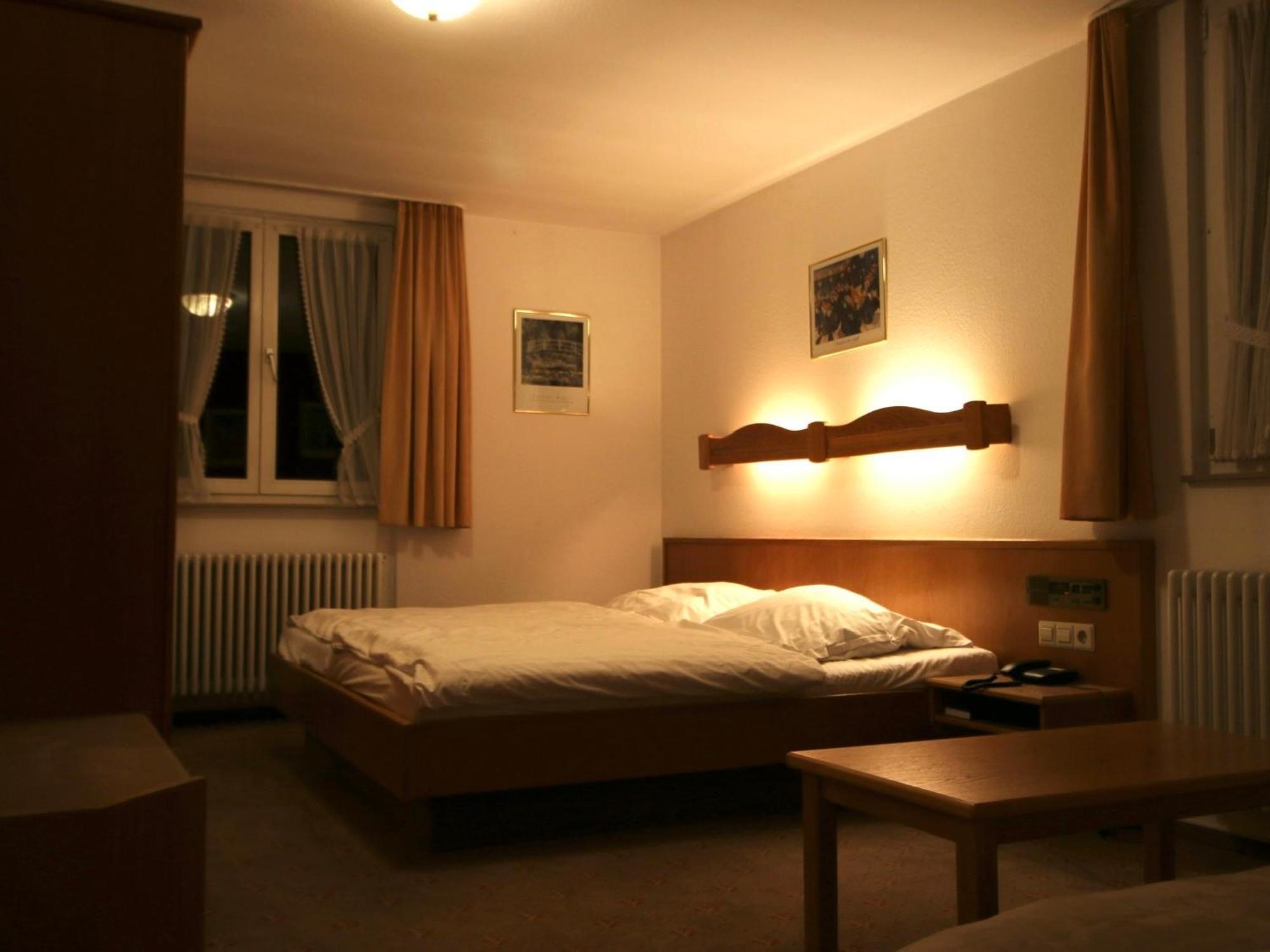 Hotel Gasthof Baeren Вайнгартен Екстериор снимка