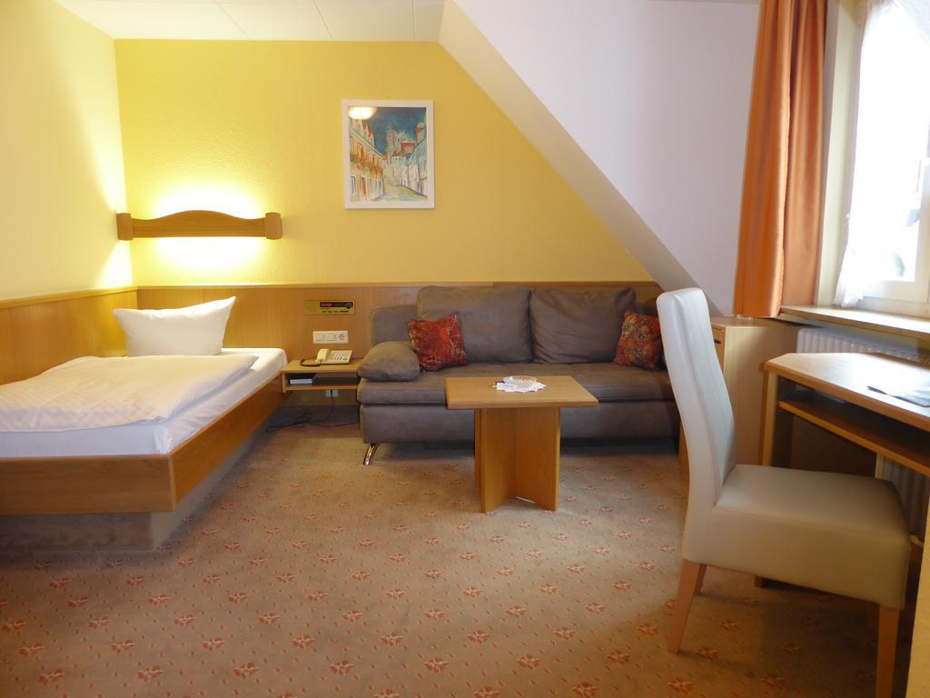 Hotel Gasthof Baeren Вайнгартен Екстериор снимка